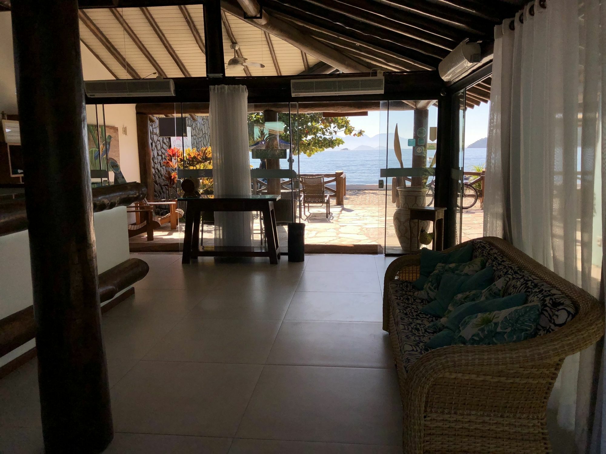 Pousada Recreio Da Praia Abraão Esterno foto